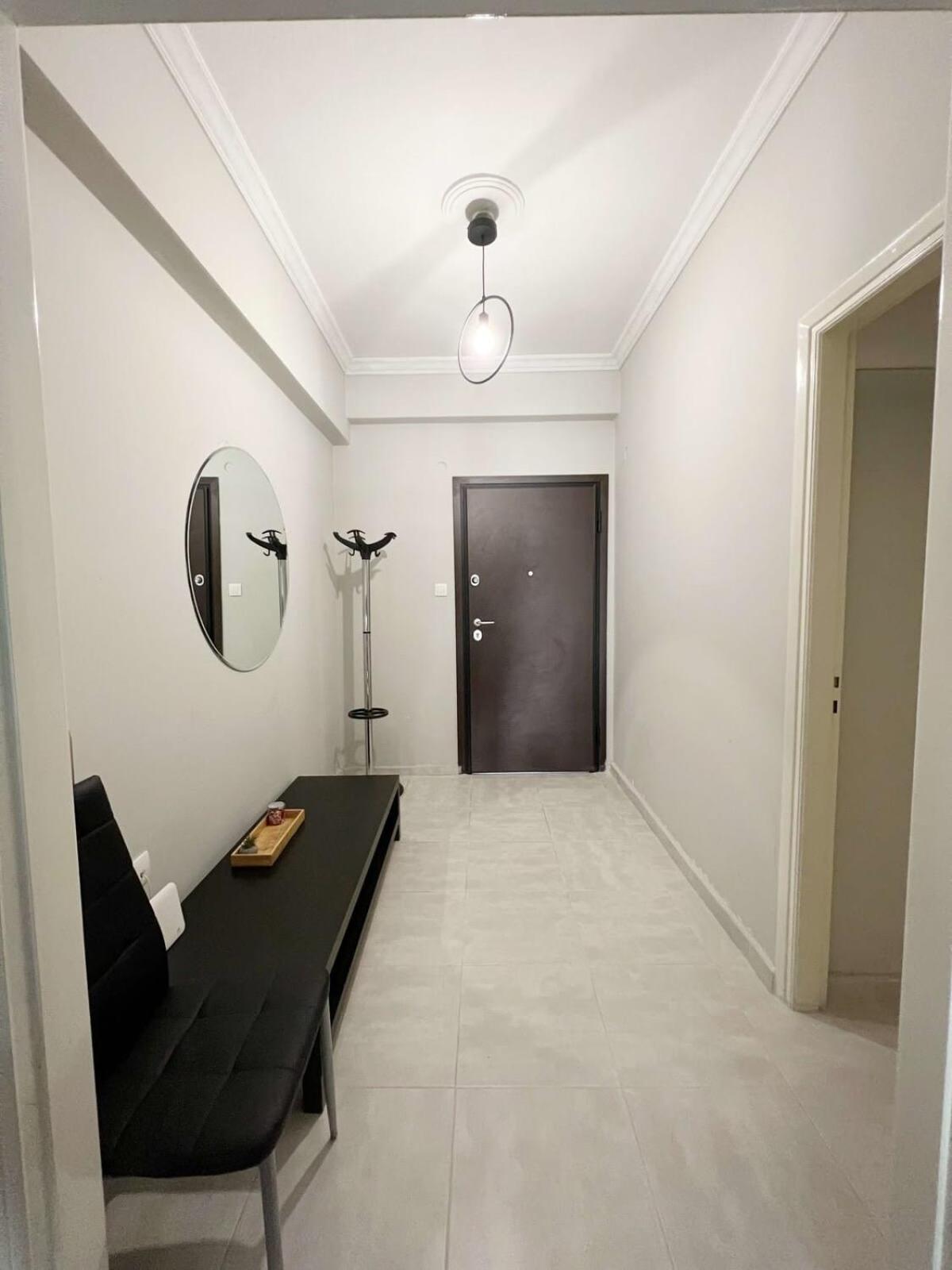 Central Apartment 3' To Metaksourgio Metro Station 아테네 외부 사진